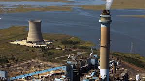 Fukushima Daiichi Unit 3 releasing steam. July 18, 2013